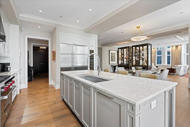 435 N Michigan Avenue 1203, Chicago, IL 60611