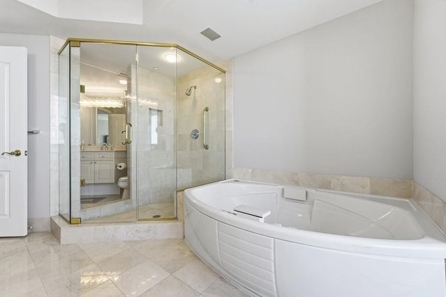 3100 N Ocean Boulevard 2201, Fort Lauderdale, FL 33308