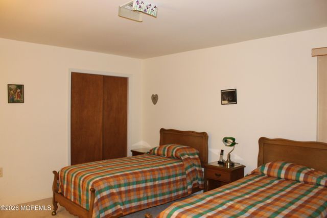 221 Orlando Boulevard, Toms River, NJ 08757