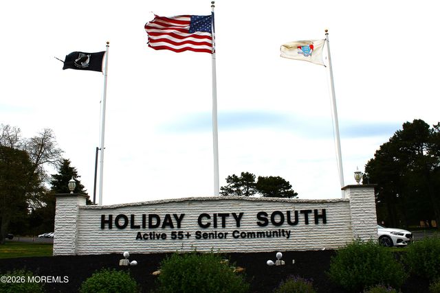 221 Orlando Boulevard, Toms River, NJ 08757