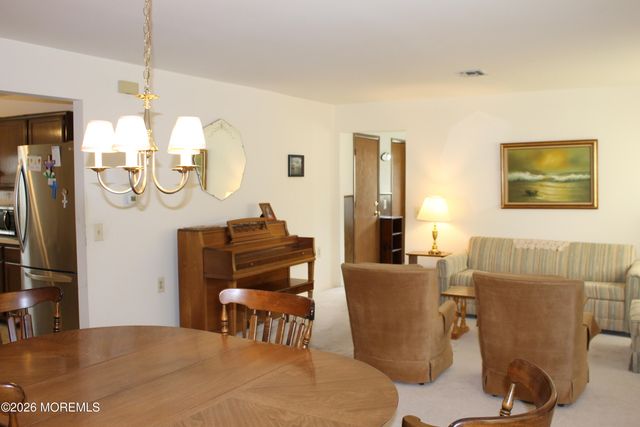 221 Orlando Boulevard, Toms River, NJ 08757