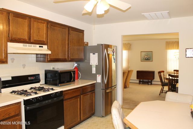 221 Orlando Boulevard, Toms River, NJ 08757