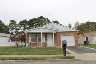221 Orlando Boulevard, Toms River, NJ 08757