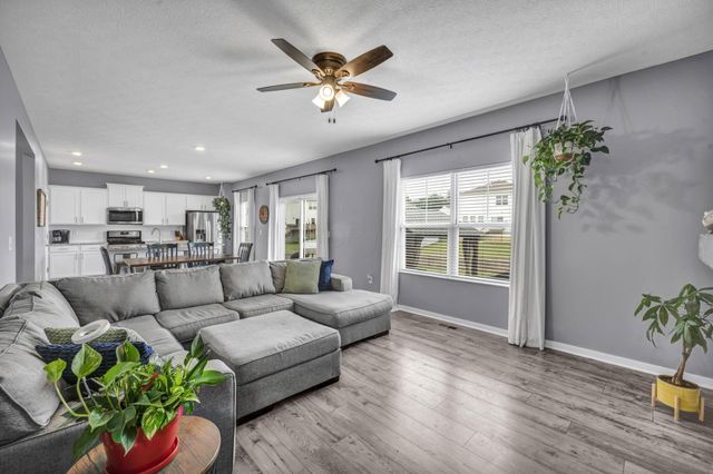 291 Flint Court, Commercial Point, OH 43116