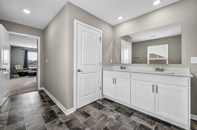 291 Flint Court, Commercial Point, OH 43116