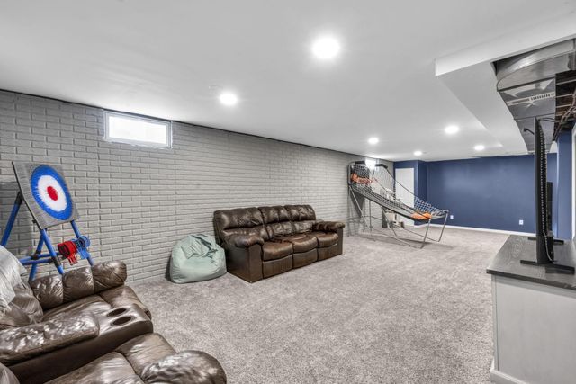 291 Flint Court, Commercial Point, OH 43116