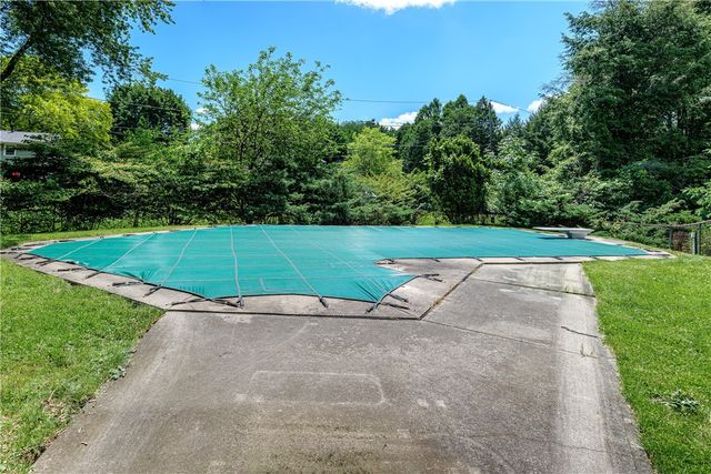 22 Snowberry Circle, Penfield, NY 14526