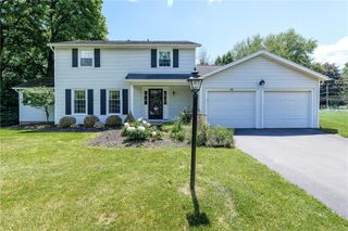 22 Snowberry Circle, Penfield, NY 14526
