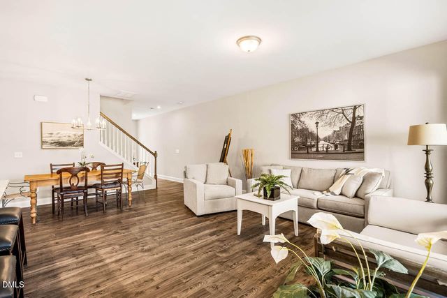 254 Deardom Way, Chapel Hill, NC 27516