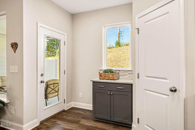 254 Deardom Way, Chapel Hill, NC 27516