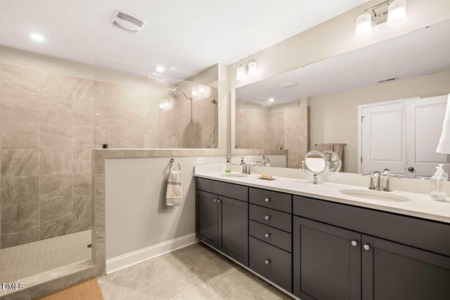 254 Deardom Way, Chapel Hill, NC 27516