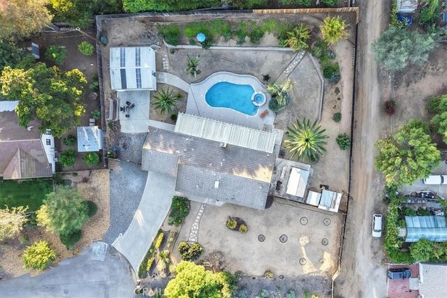 203 Rhesa, Fallbrook, CA 92028