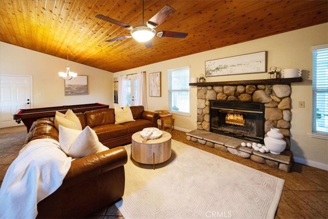 203 Rhesa, Fallbrook, CA 92028
