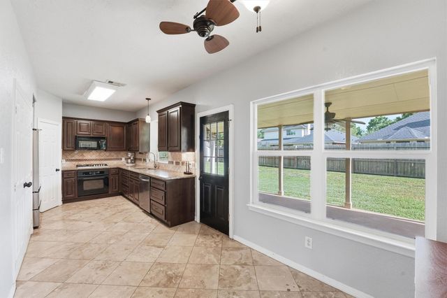6215 Lake Chase Court, Katy, TX 77493