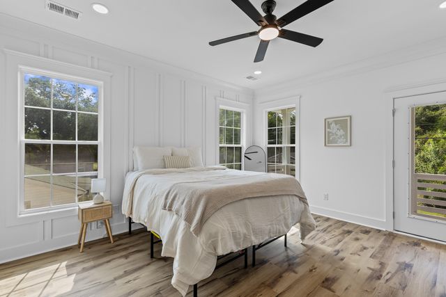1918 Emden Street, North Charleston, SC 29406