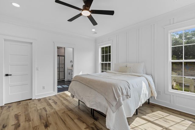 1918 Emden Street, North Charleston, SC 29406
