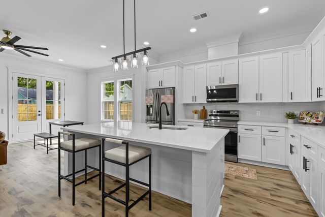 1918 Emden Street, North Charleston, SC 29406