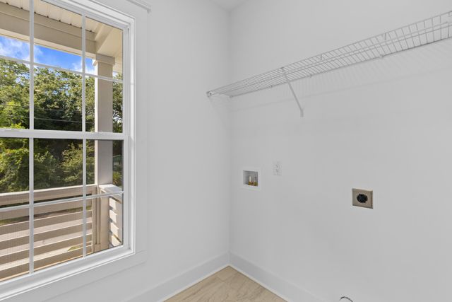 1918 Emden Street, North Charleston, SC 29406