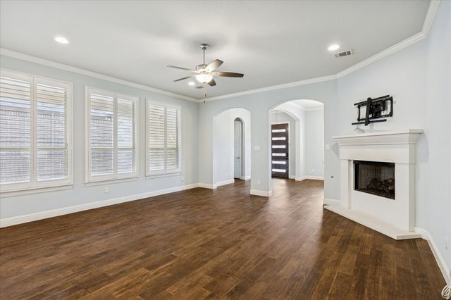 6928 Heather Lane, North Richland Hills, TX 76182