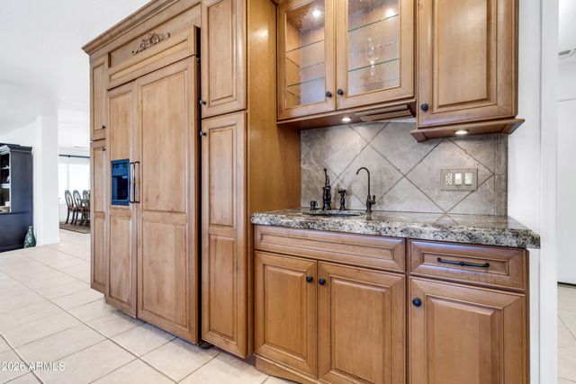 3955 E INDIGO BAY Court, Gilbert, AZ 85234