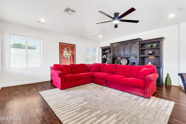 3955 E INDIGO BAY Court, Gilbert, AZ 85234