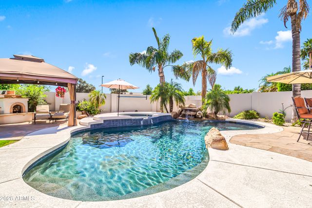 3955 E INDIGO BAY Court, Gilbert, AZ 85234