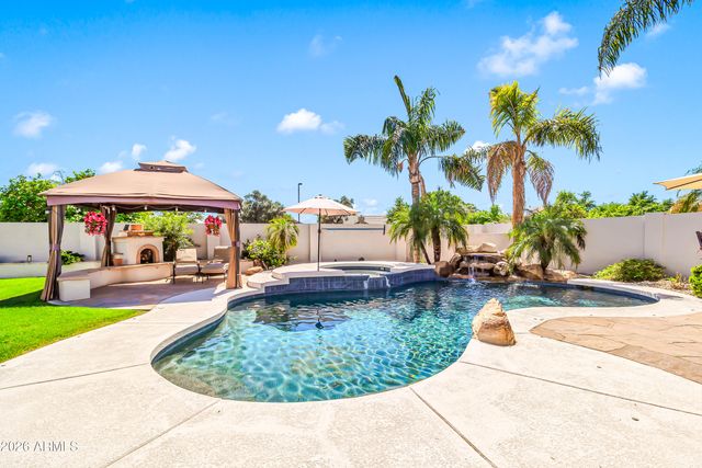 3955 E INDIGO BAY Court, Gilbert, AZ 85234