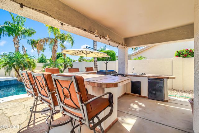 3955 E INDIGO BAY Court, Gilbert, AZ 85234