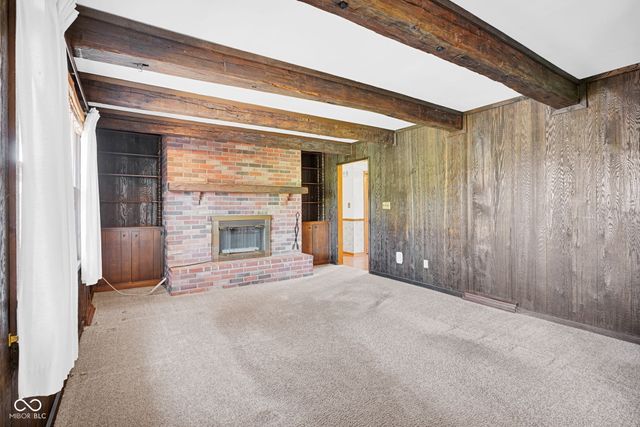 4540 Woodcrest Drive, Columbus, IN 47203