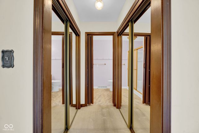 4540 Woodcrest Drive, Columbus, IN 47203