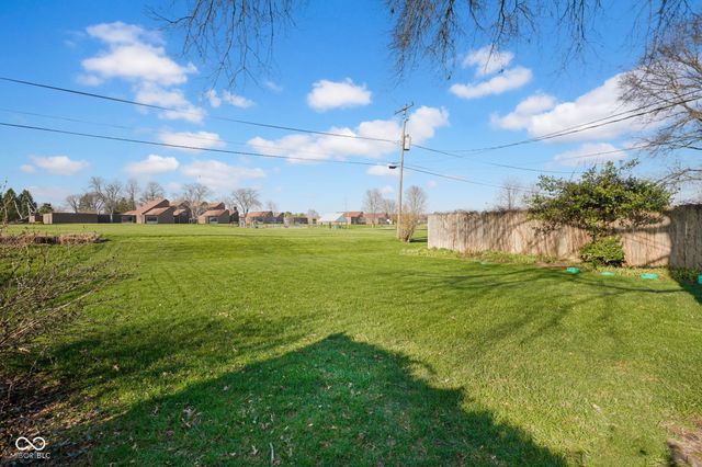 4540 Woodcrest Drive, Columbus, IN 47203