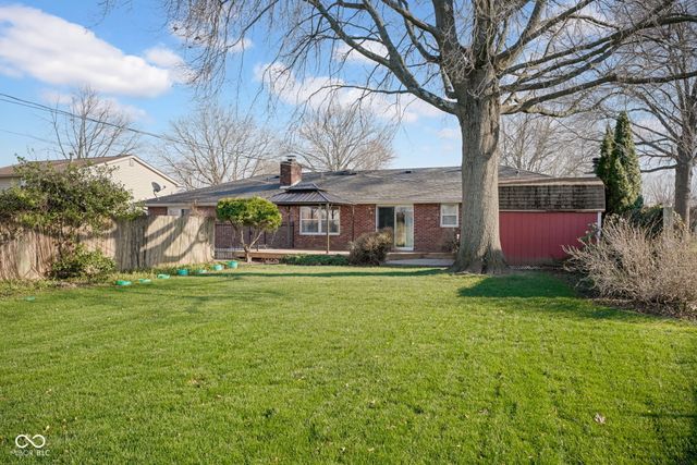 4540 Woodcrest Drive, Columbus, IN 47203