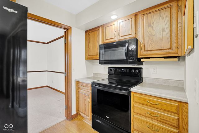 4540 Woodcrest Drive, Columbus, IN 47203