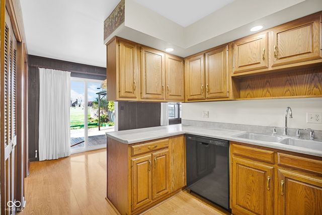 4540 Woodcrest Drive, Columbus, IN 47203