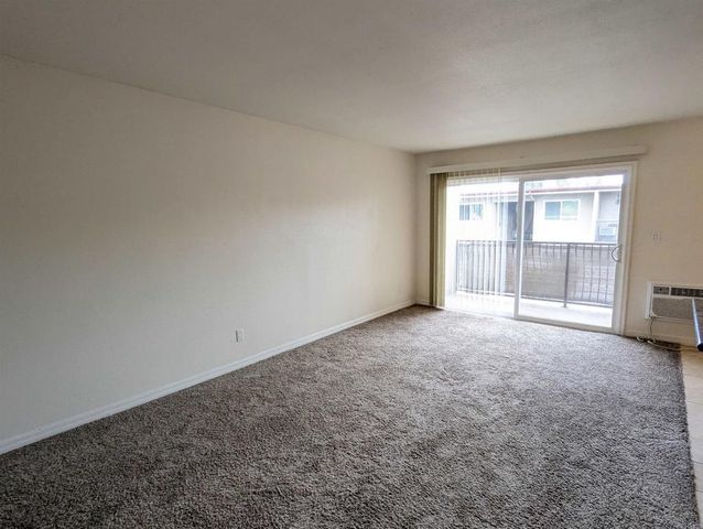 930 Peach Avenue 19, El Cajon, CA 92021