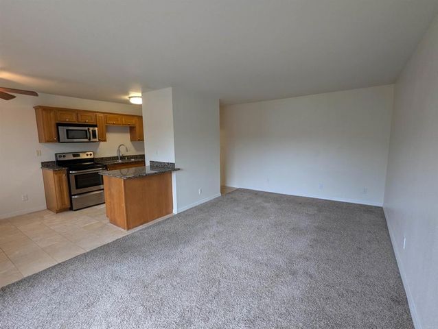 930 Peach Avenue 19, El Cajon, CA 92021