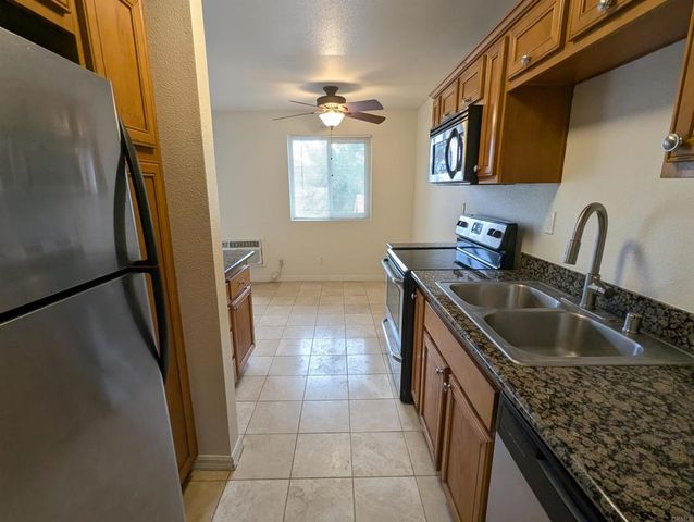 930 Peach Avenue 19, El Cajon, CA 92021