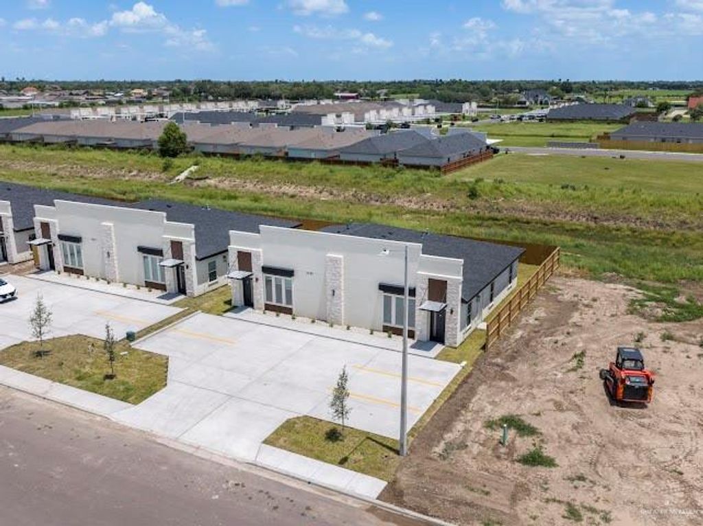 2604 Bald Cypress Drive, Weslaco, TX 78596