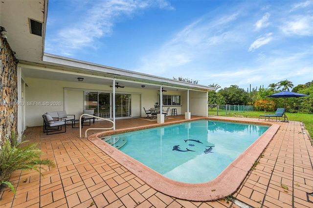 980 Renmar Dr, Plantation, FL 33317