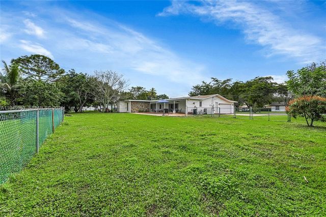 980 Renmar Dr, Plantation, FL 33317