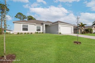 961 Lava Street SE, Palm Bay, FL 32909
