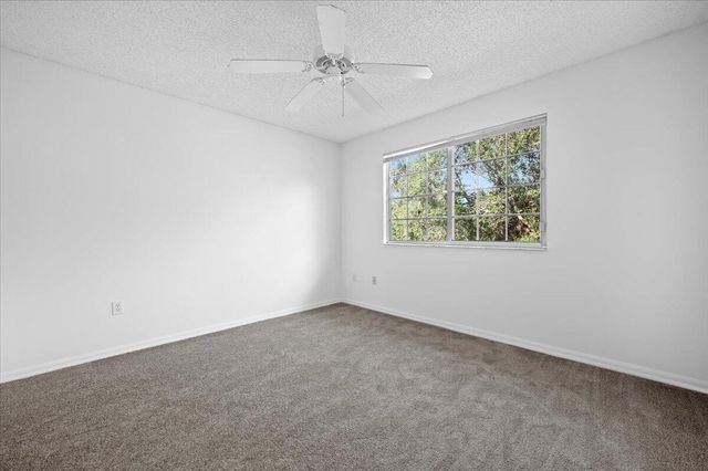 200 N Crestwood Court N 211, Royal Palm Beach, FL 33411