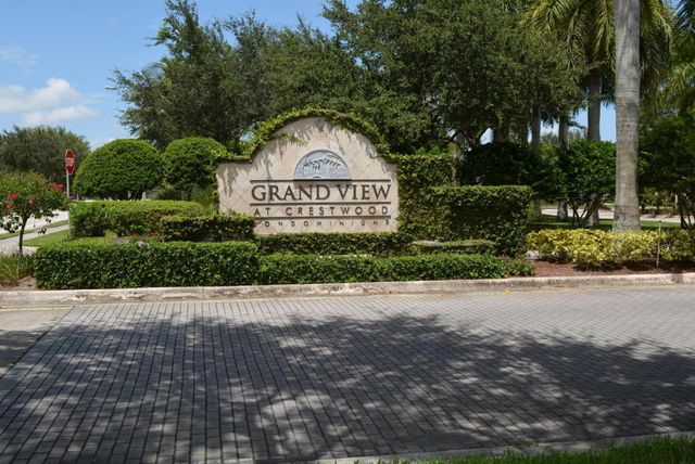 200 N Crestwood Court N 211, Royal Palm Beach, FL 33411