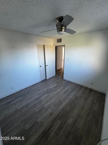 128 W Winston Drive, Phoenix, AZ 85041