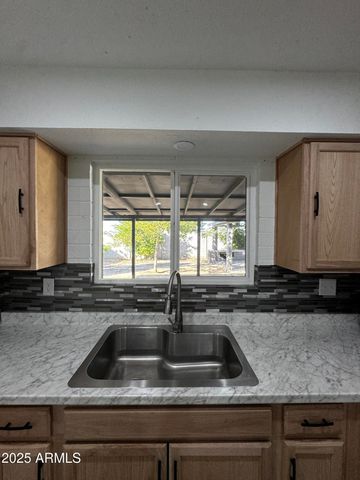 128 W Winston Drive, Phoenix, AZ 85041