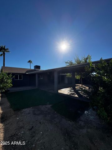 128 W Winston Drive, Phoenix, AZ 85041