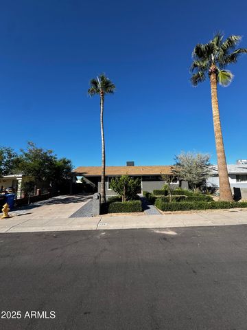 128 W Winston Drive, Phoenix, AZ 85041