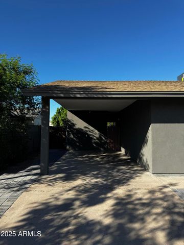 128 W Winston Drive, Phoenix, AZ 85041