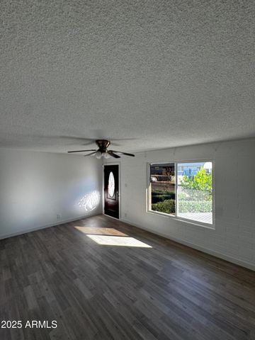 128 W Winston Drive, Phoenix, AZ 85041