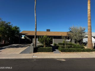 128 W Winston Drive, Phoenix, AZ 85041